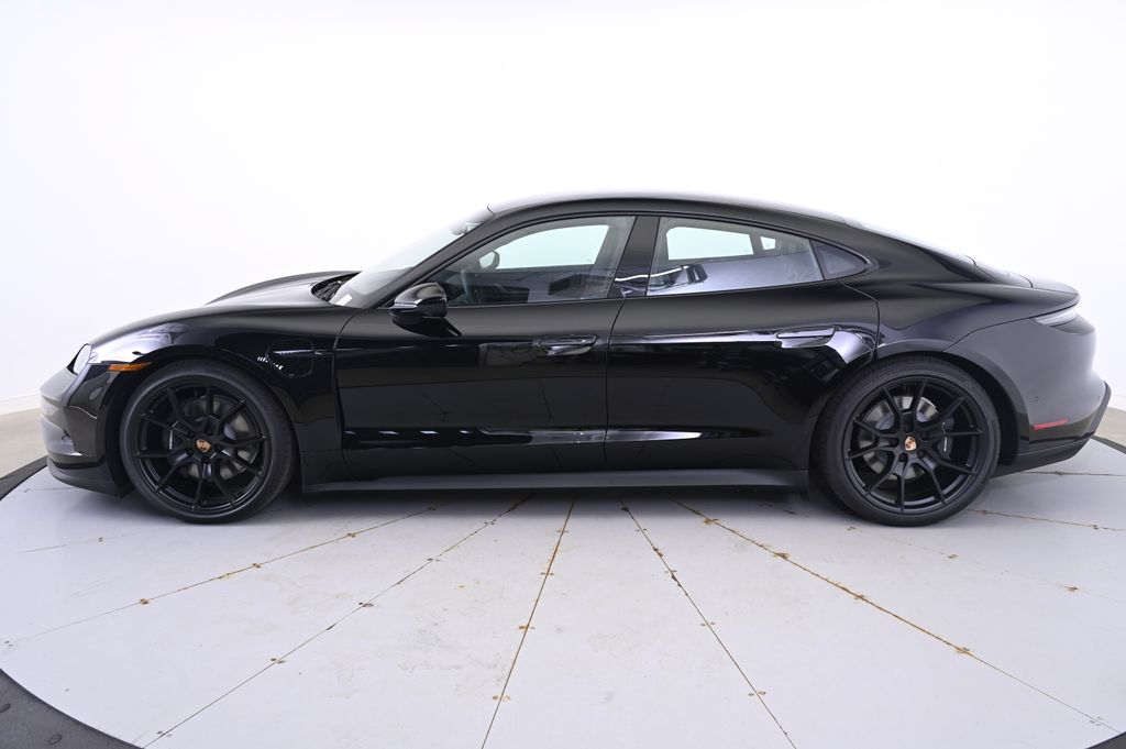 Thumbnail: 2025 Porsche Taycan - 2