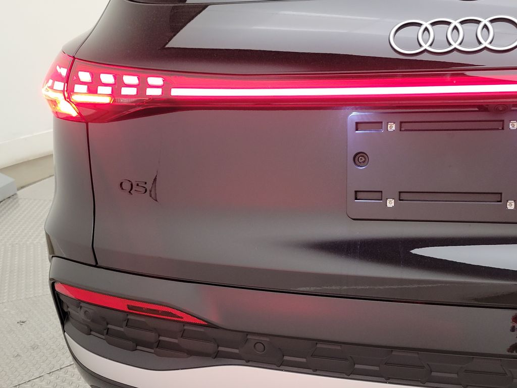 Thumbnail: 2026 Audi Q5 - 9