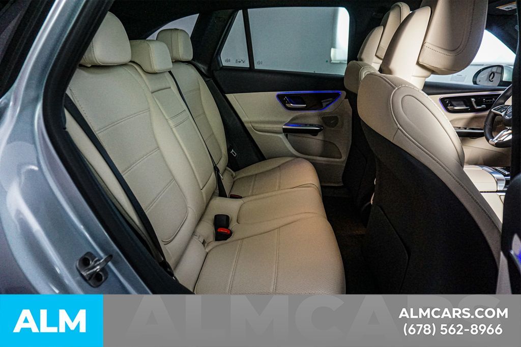 Used 2026 Silver Mercedes-Benz GLC 300 image 20