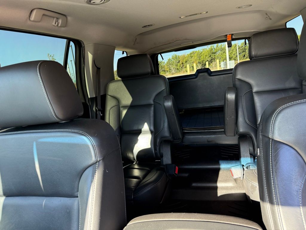 Thumbnail: 2019 Chevrolet Tahoe - 20