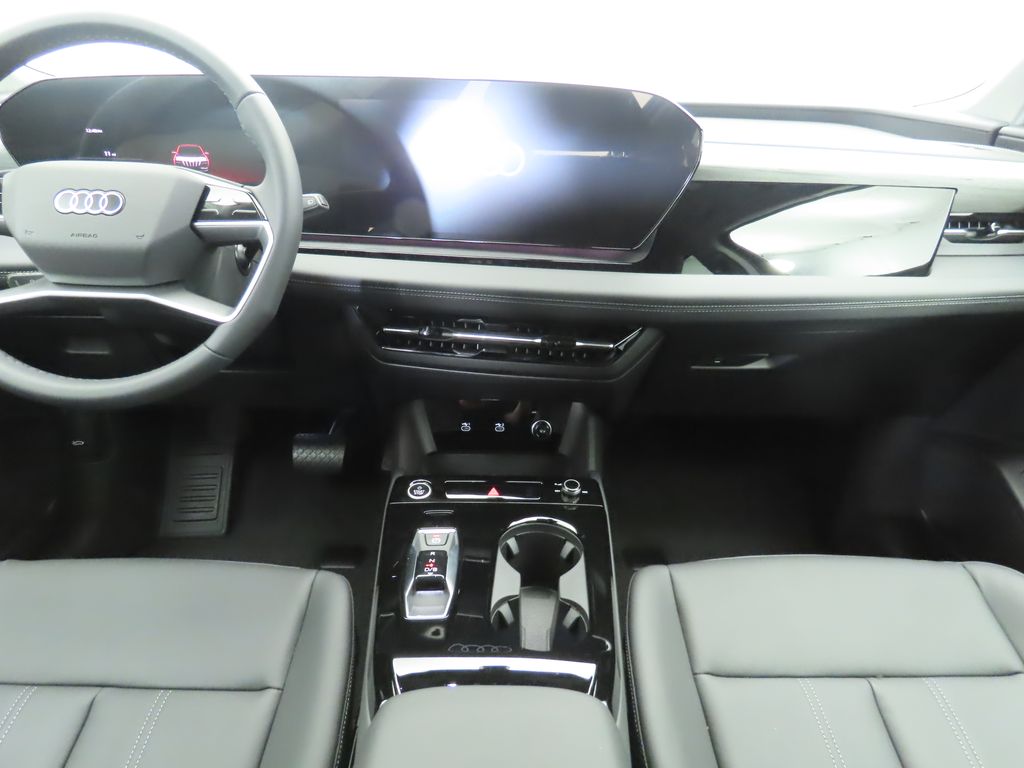 Thumbnail: 2025 Audi Q6 e-tron - 13