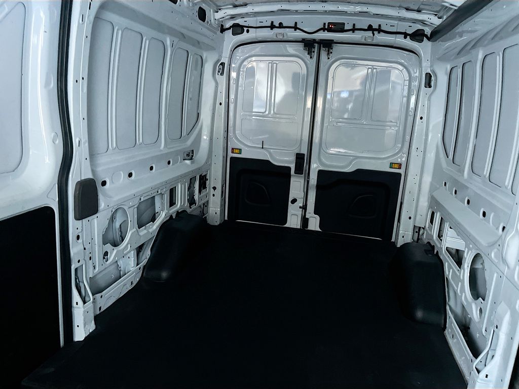 Used 2024 White Ford Base image 24