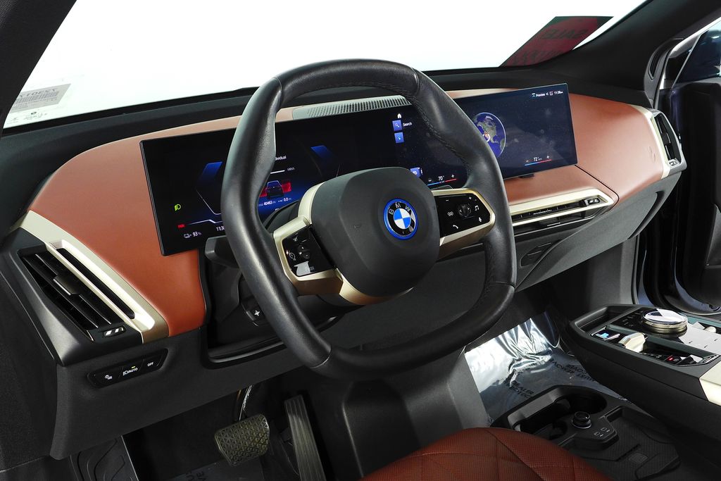 Thumbnail: 2023 BMW iX - 30