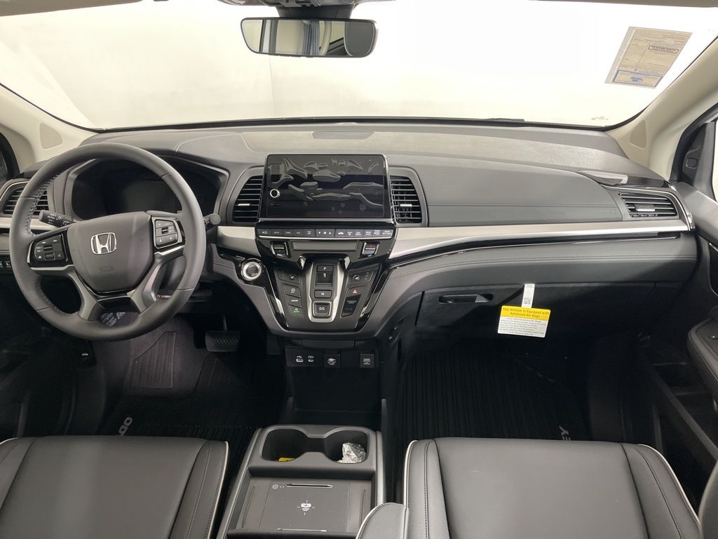 2025 Honda Odyssey Touring 18