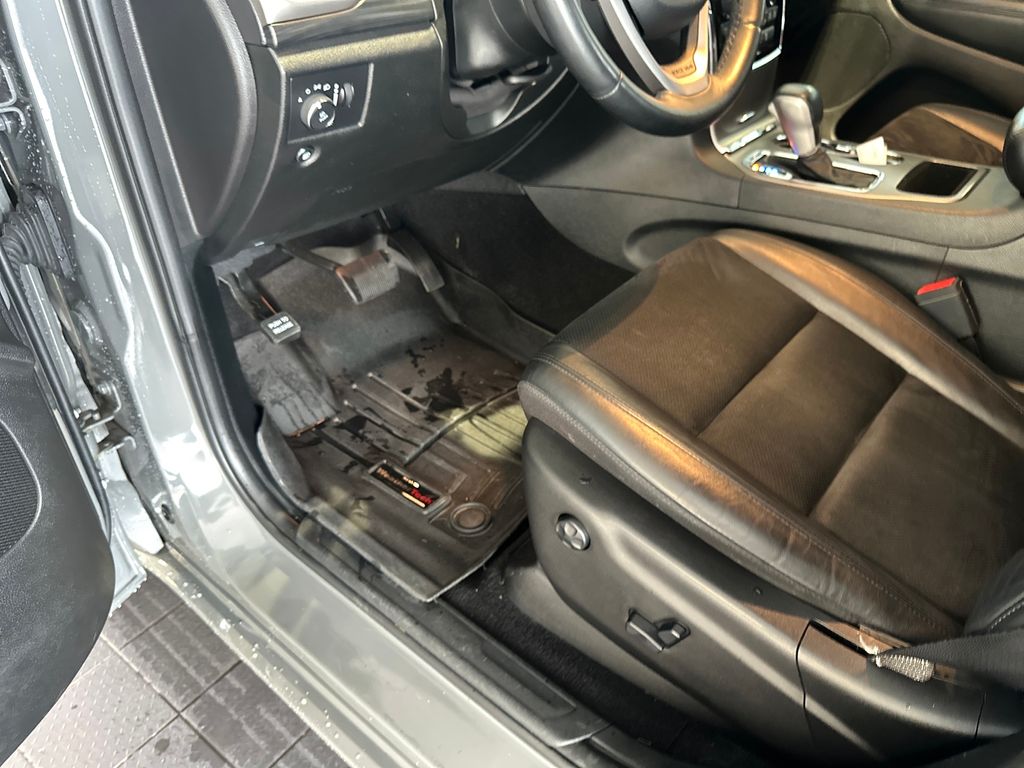 Used Car 2020 Jeep Grand Cherokee  Altitude For Sale Under $25,000 In Austin, Texas