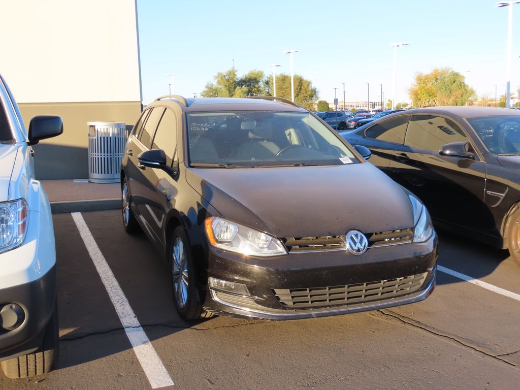 2015 Volkswagen e-Golf SE 3