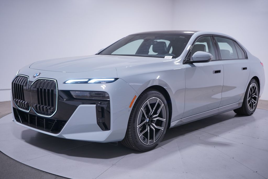 Thumbnail: 2026 BMW 7 Series - 1