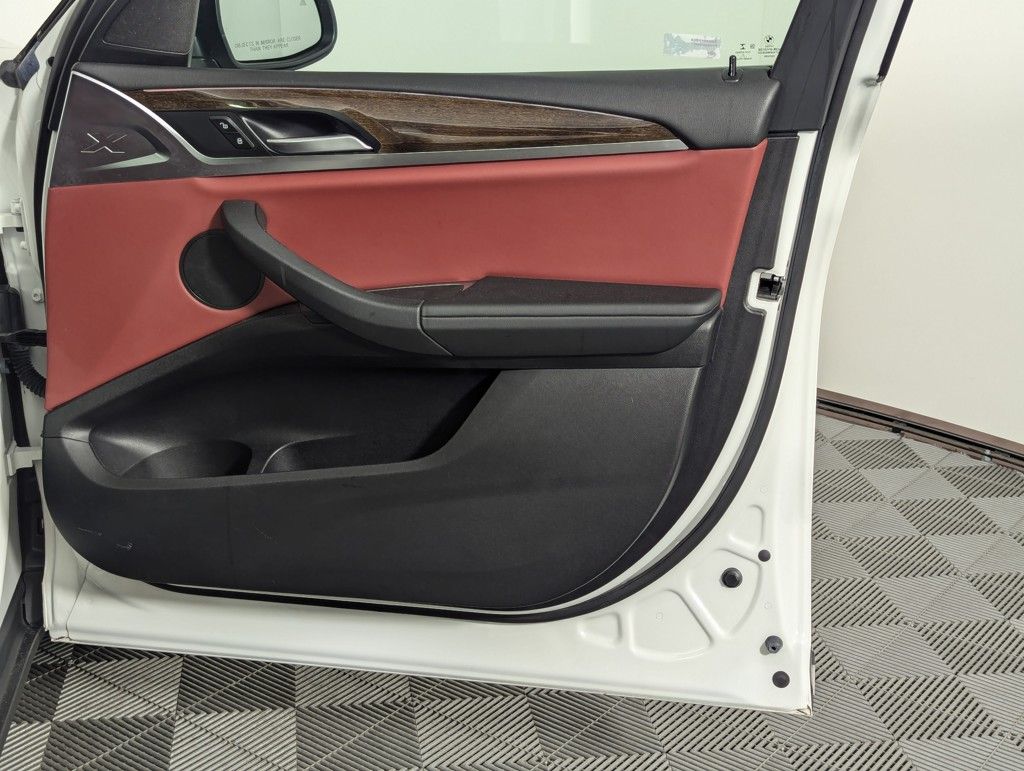 2022 BMW X3 xDrive30i photo