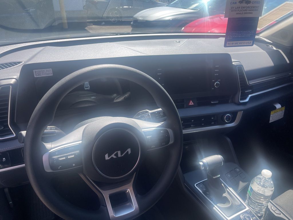 2025 Kia Sportage LX photo 12