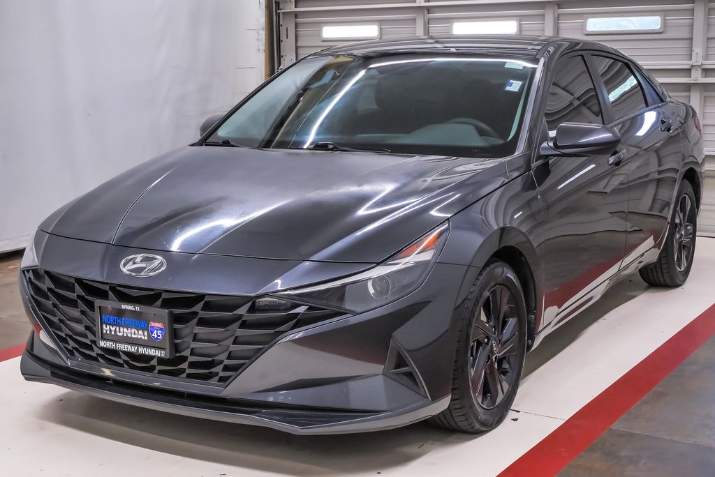 Portofino Gray 2022 Hyundai Elantra Sedan Front-Wheel Drive Continuously Variable Transmission