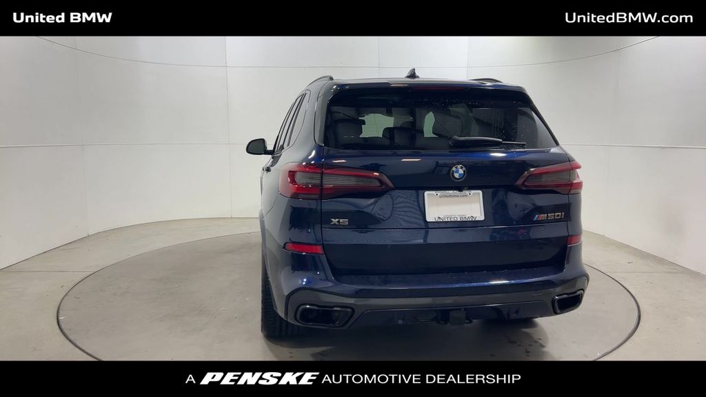 2022 BMW X5 M50i 7