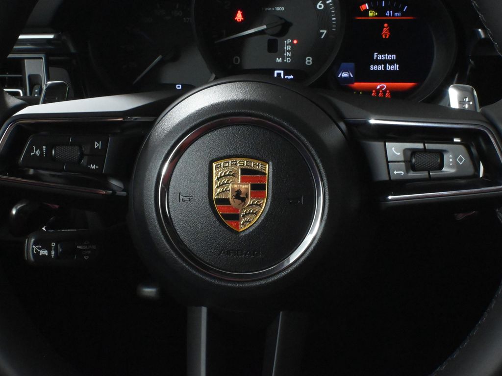 Thumbnail: 2026 Porsche Macan - 18