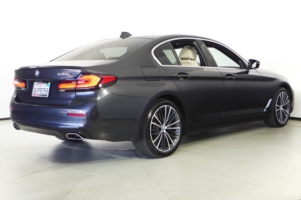 Thumbnail: 2021 BMW 5 Series - 7