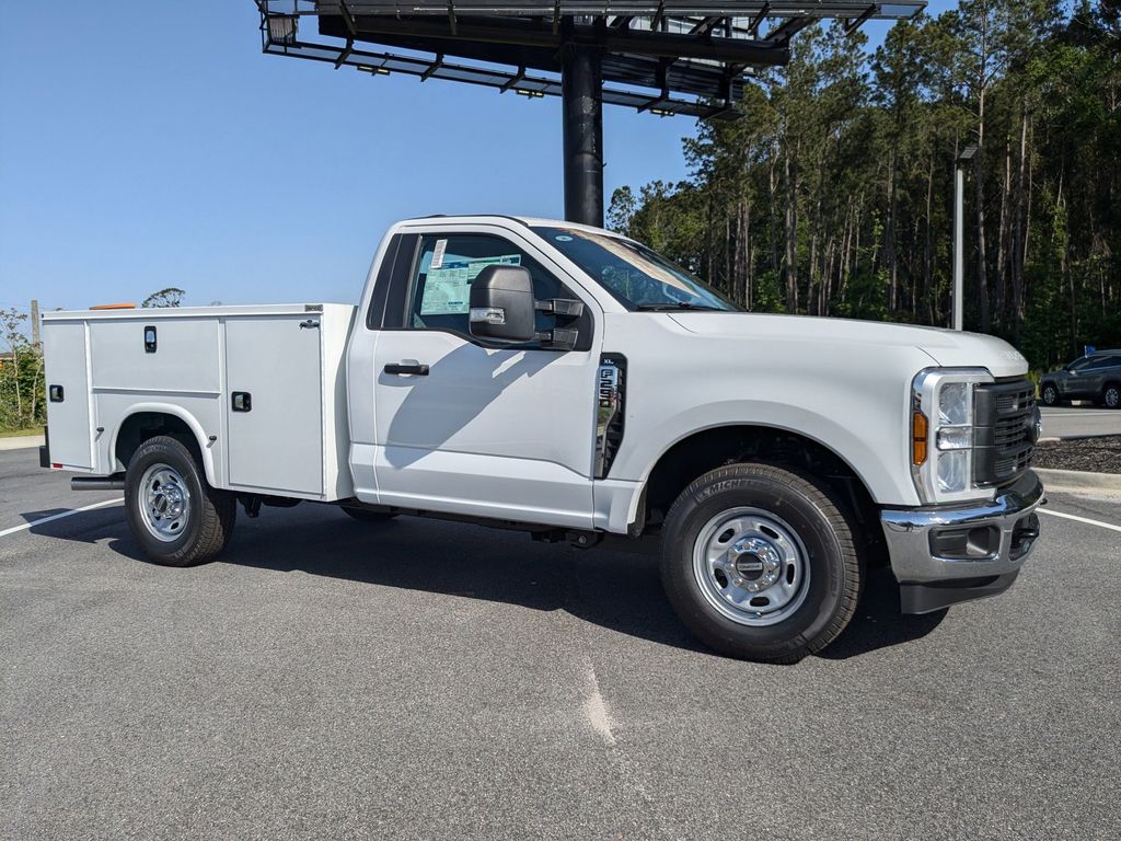 2025 Ford F-250 Super Duty XL