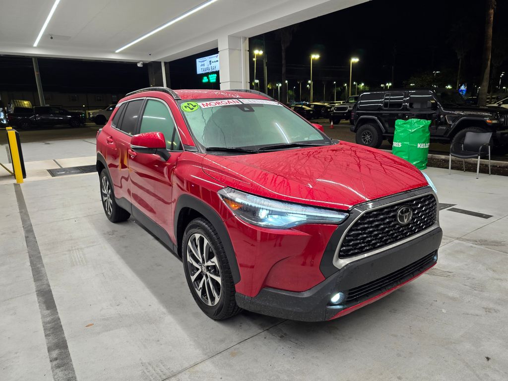2022 Toyota Corolla Cross XLE