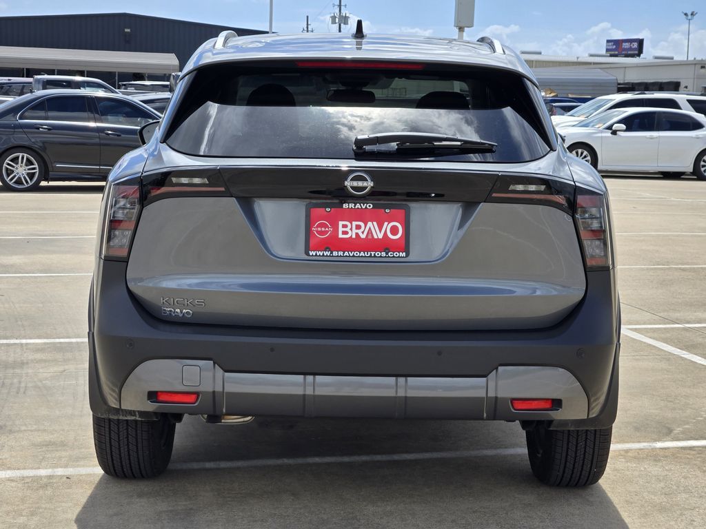 2026 Nissan Kicks SV - 4