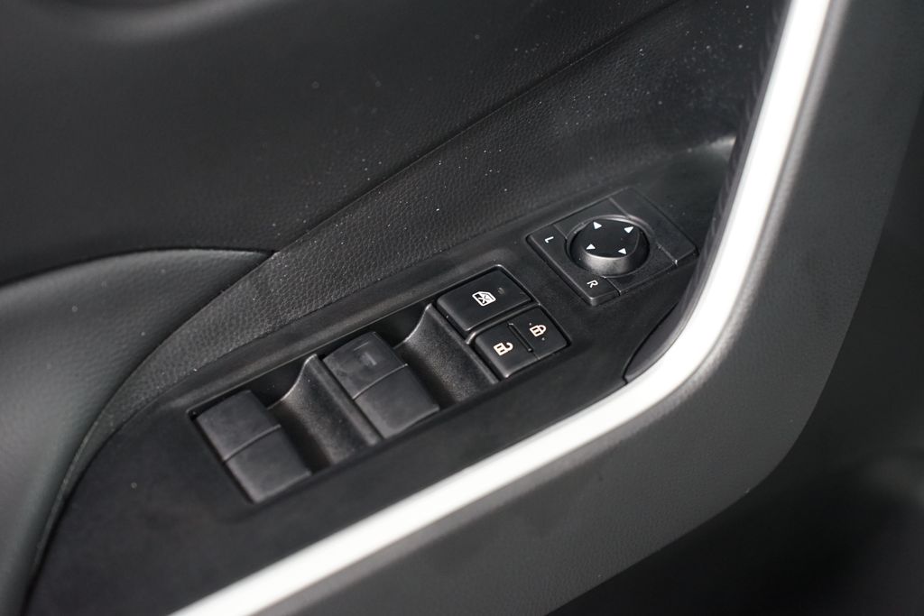 Thumbnail: 2025 Toyota RAV4 - 30