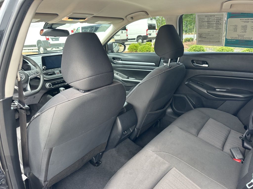2022 Storm Blue Metallic Nissan Altima 2.5 SV FWD Sedan