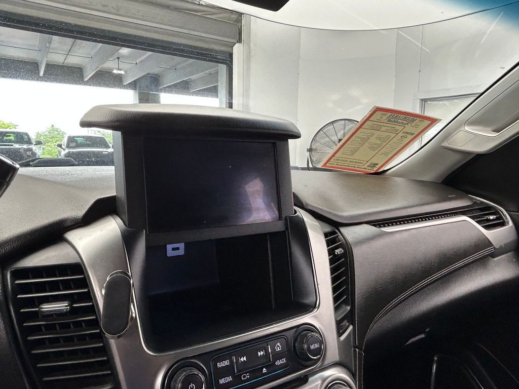 Used 2020 Shadow Gray Metallic Chevrolet LT image 32
