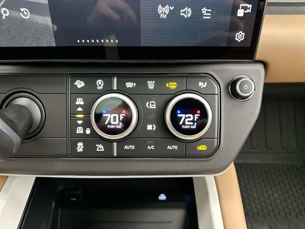 Thumbnail: 2026 Land Rover Defender - 13