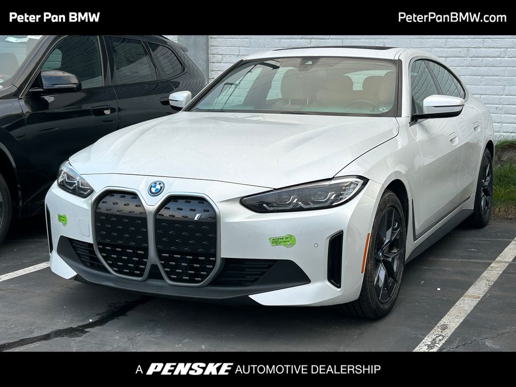 Thumbnail: 2023 BMW i4 - 1