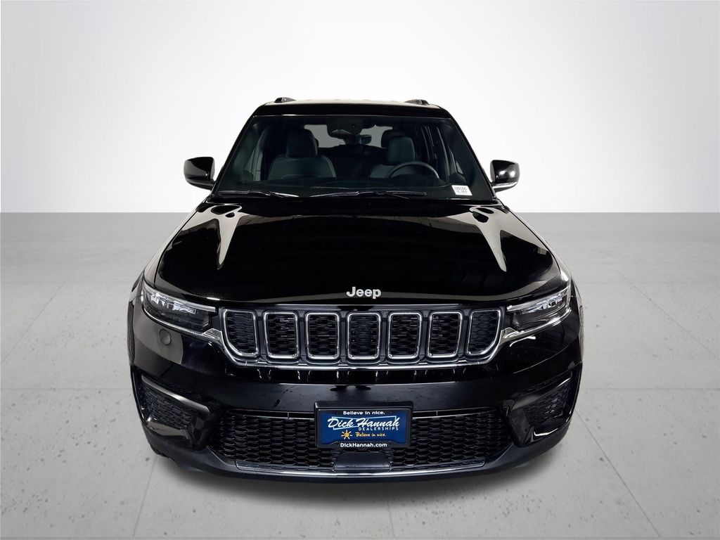2026 Jeep Grand Cherokee Laredo