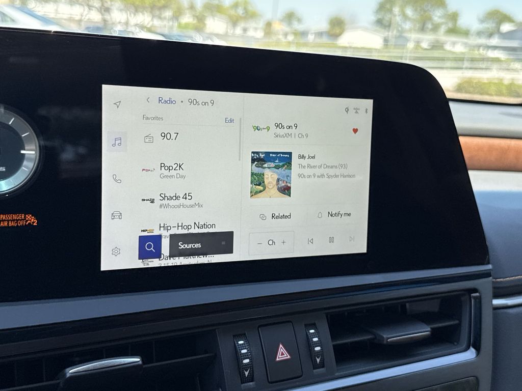 Thumbnail: 2025 Lexus ES - 23