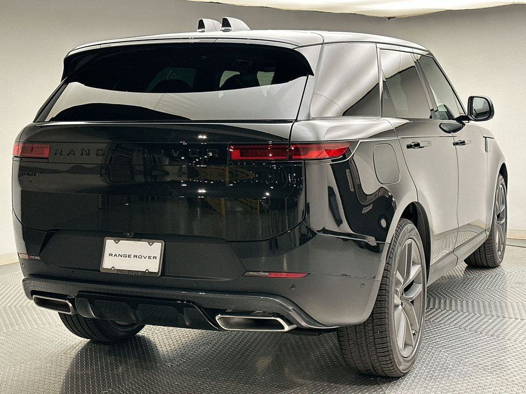 Thumbnail: 2027 Land Rover Range Rover Sport - 3