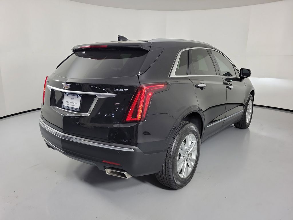 2024 Cadillac XT5 Luxury - 3