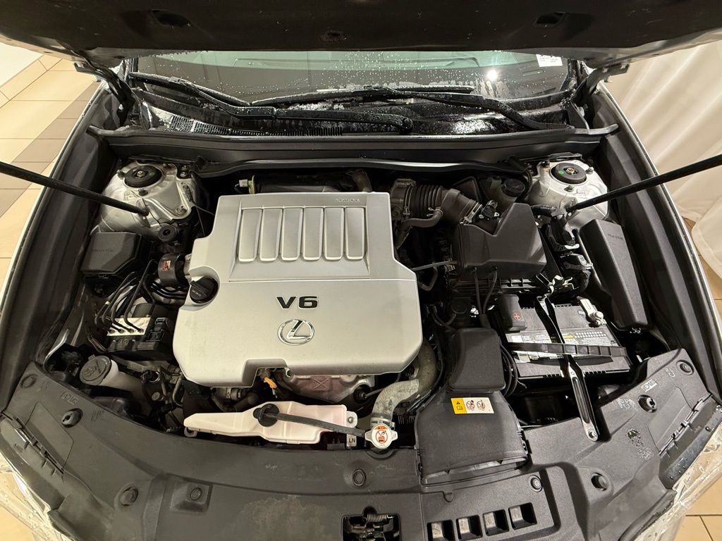 Thumbnail: 2017 Lexus ES - 10