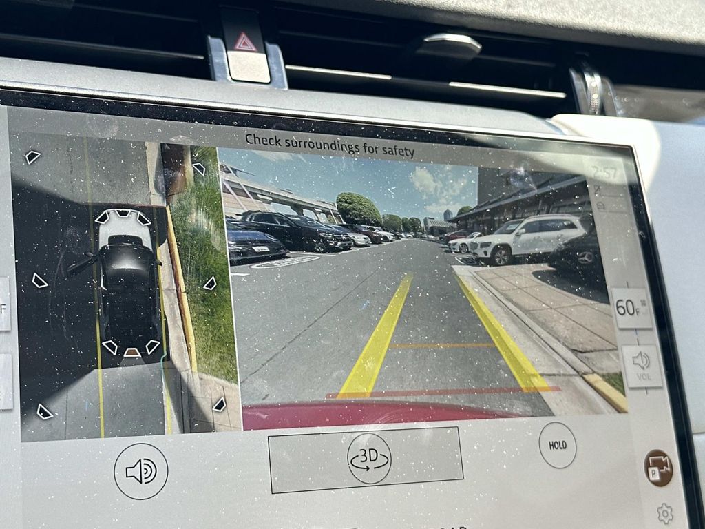 Thumbnail: 2025 Land Rover Discovery Sport - 21