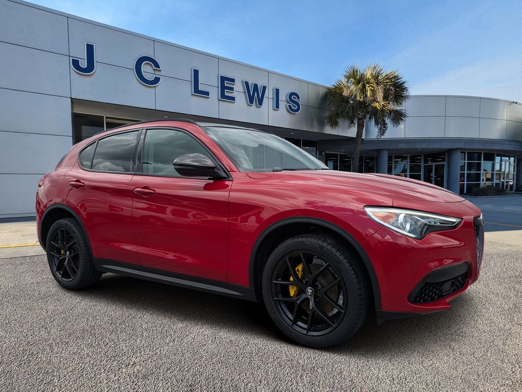Alfa Rosso 2019 Alfa Romeo Stelvio SUV / Crossover All-Wheel Drive 8-Speed Automatic