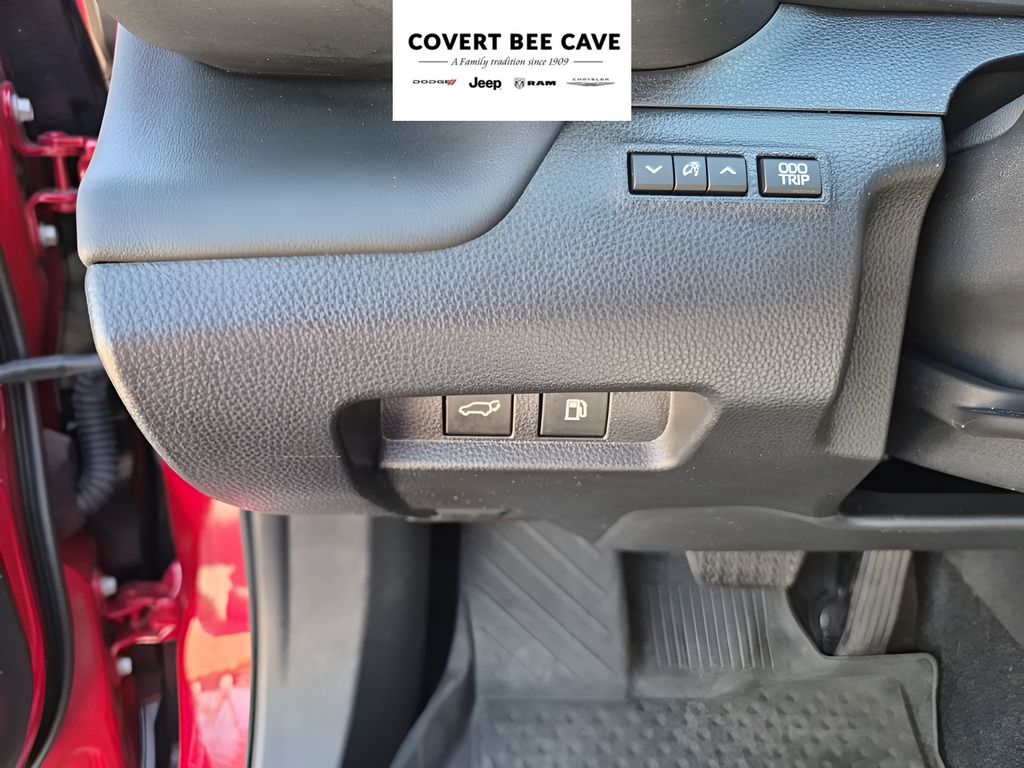 Used Car 2025 Toyota Crown Signia  Limited For Sale Under $40,000 In Austin, Texas