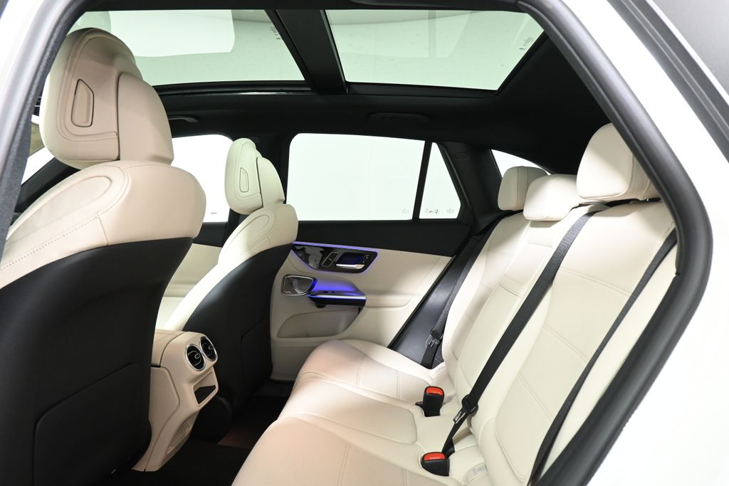 Thumbnail: 2025 Mercedes-Benz GLC - 24