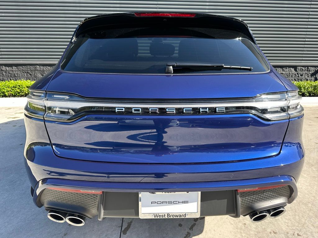 Thumbnail: 2025 Porsche Macan - 11