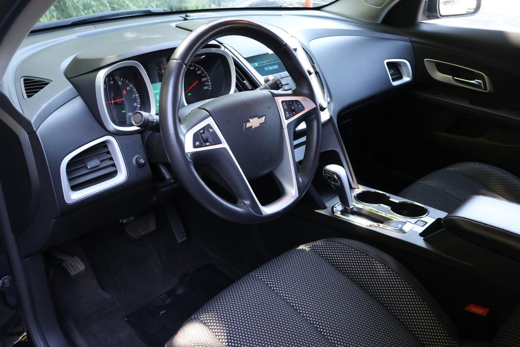 Thumbnail: 2011 Chevrolet Equinox - 25