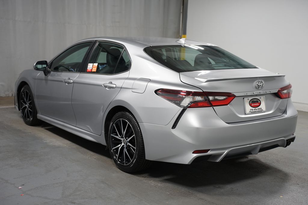 2023 Toyota Camry SE 6