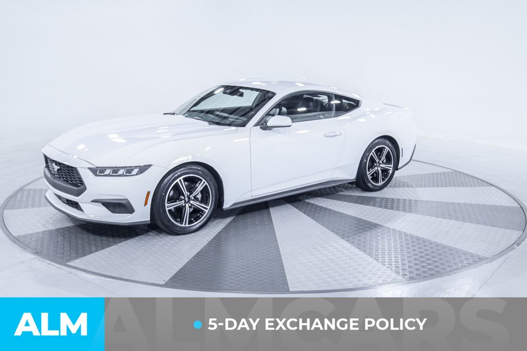 2024 Ford Mustang EcoBoost Premium photo 3