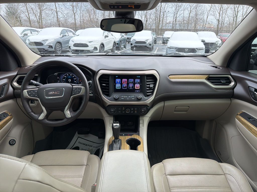 Thumbnail: 2017 GMC Acadia - 12