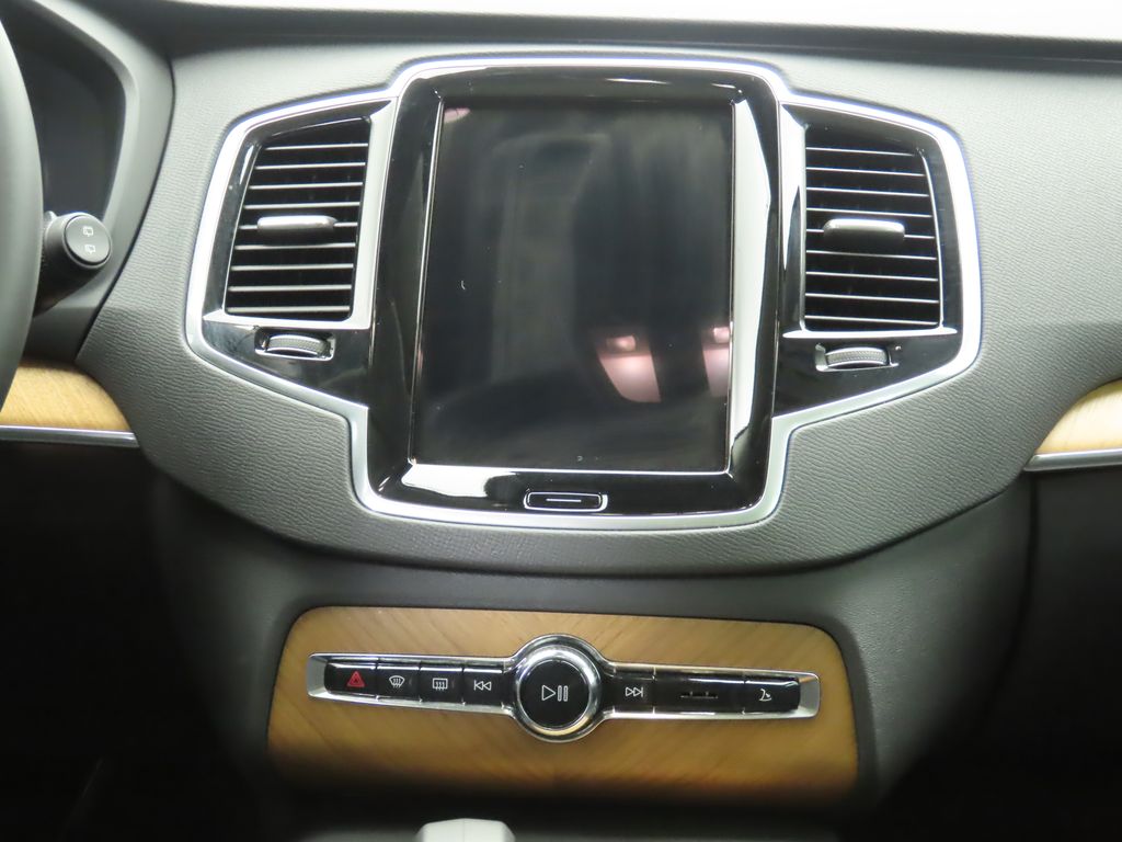 Thumbnail: 2024 Volvo XC90 - 14