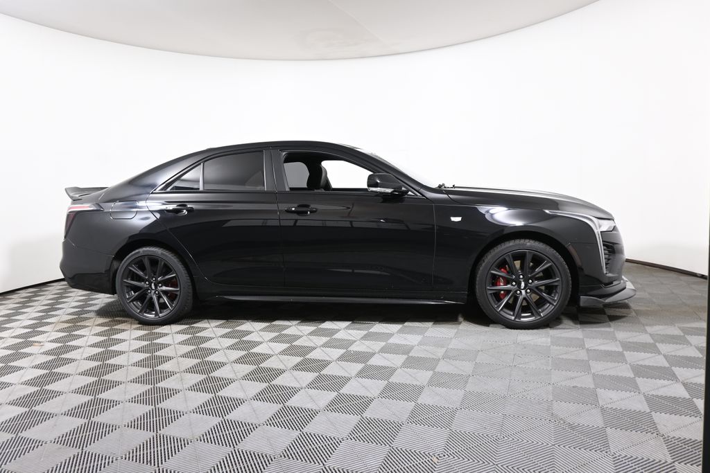 Thumbnail: 2024 Cadillac CT4 - 8