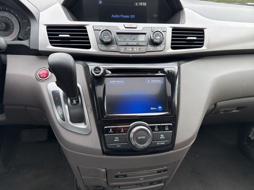 Thumbnail: 2016 Honda Odyssey - 16