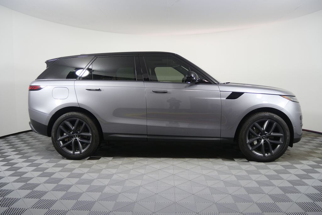 Thumbnail: 2023 Land Rover Range Rover Sport - 2