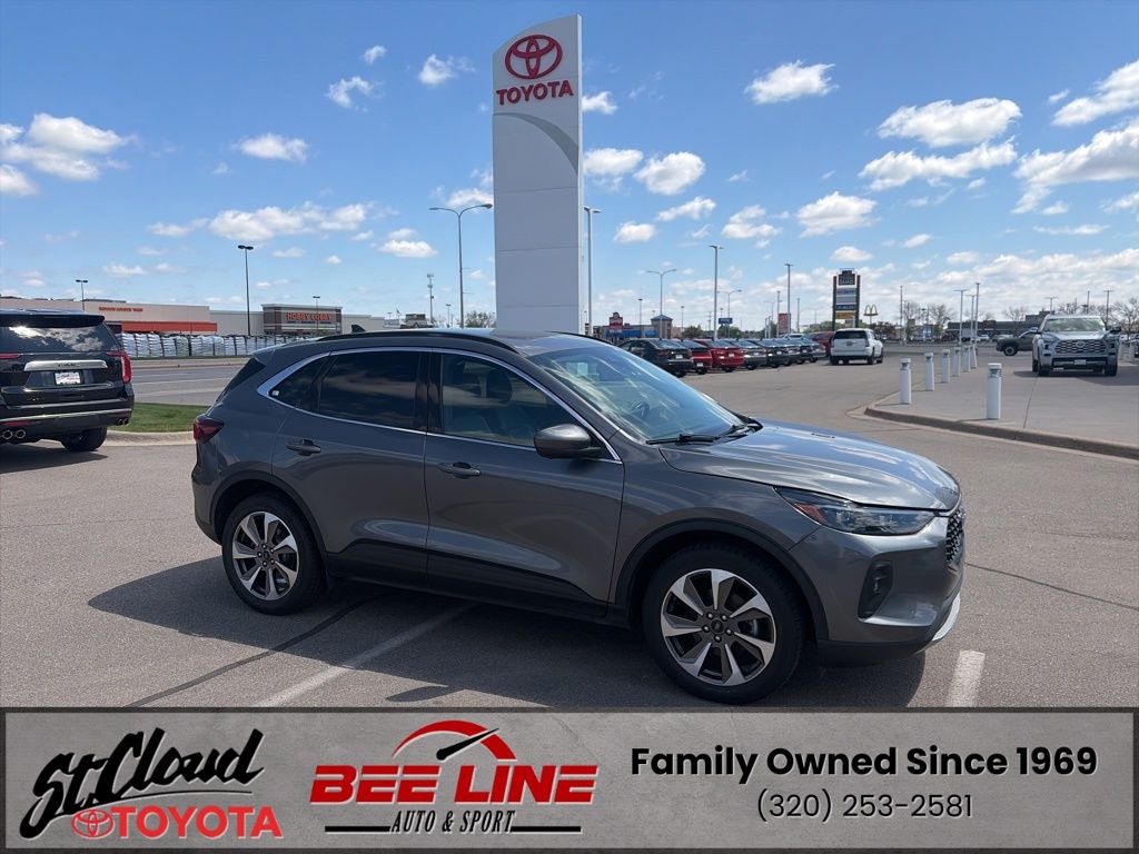 2024 Ford Escape Platinum AWD's photo
