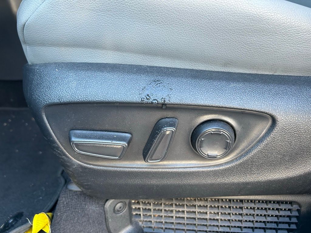 Thumbnail: 2024 Toyota Sienna - 17