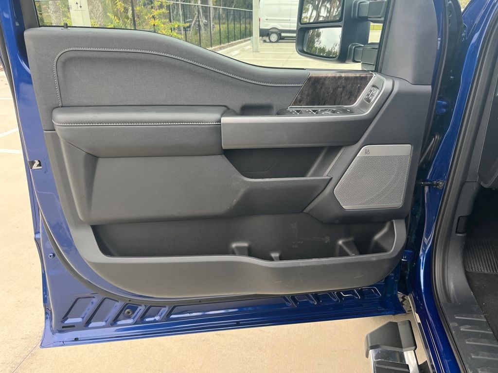 2026 Ford F-350 Super Duty Lariat - Photo 15