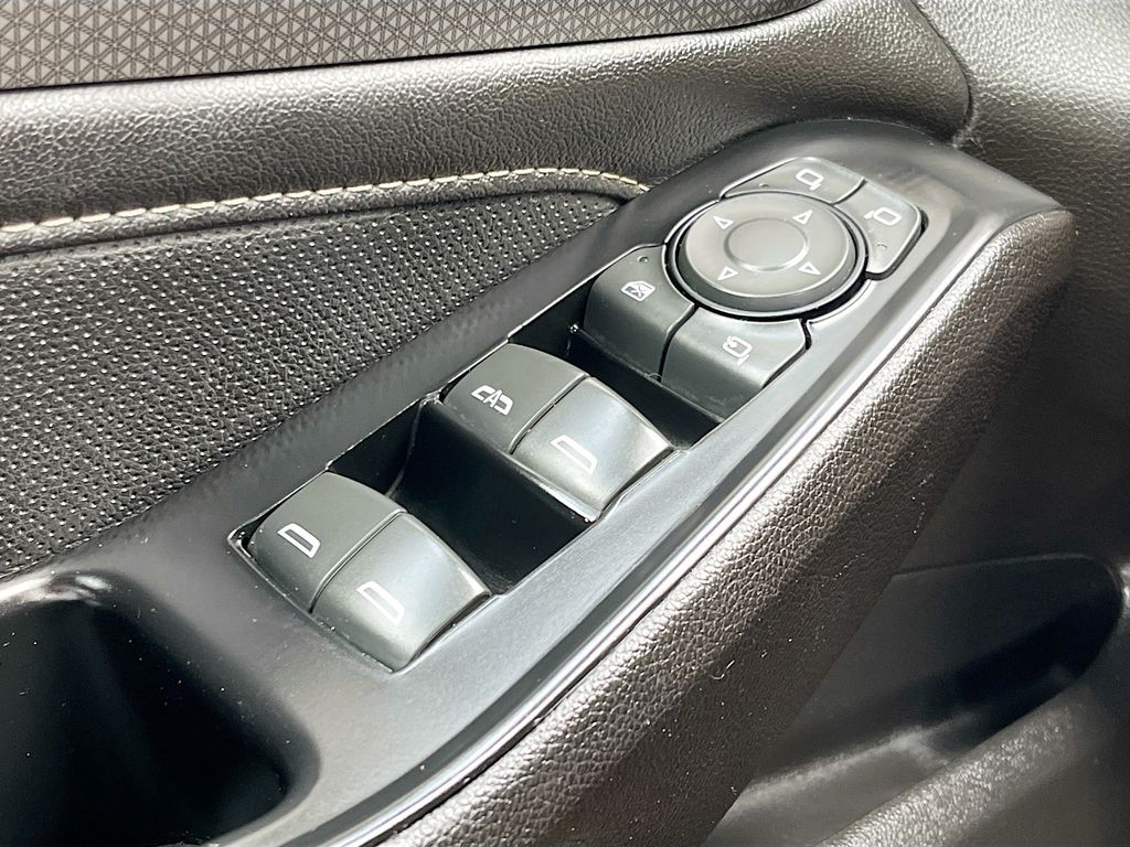 Used 2023 Black Chevrolet Premier image 18