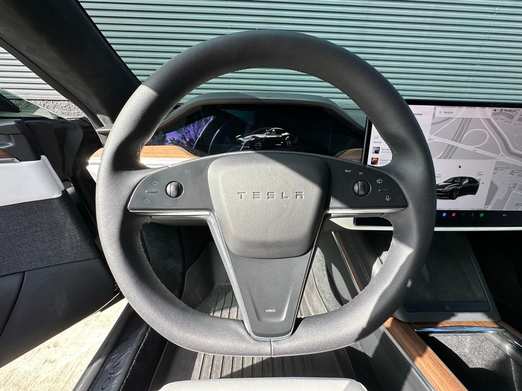 Thumbnail: 2022 Tesla Model S - 14