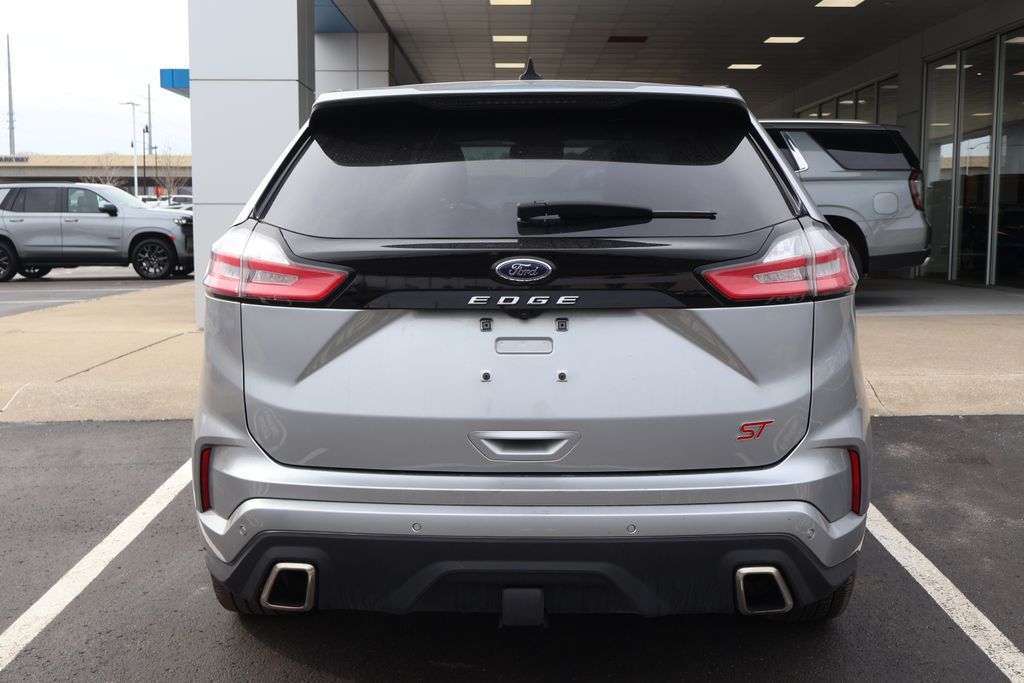 Thumbnail: 2023 Ford Edge - 10