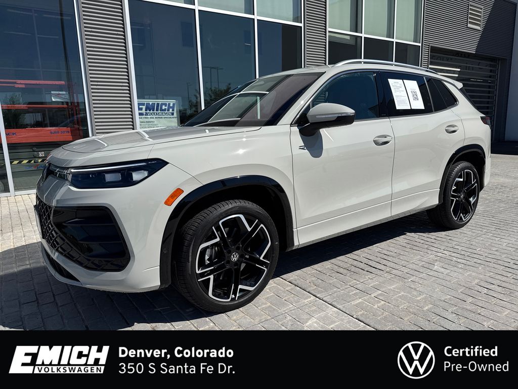 Sandstone 2025 Volkswagen Tiguan SUV / Crossover All-Wheel Drive 8-Speed Automatic